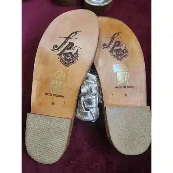 Free People Woven River Slip-On Sandals Size 38 Gold Color - Picture 6 of 6